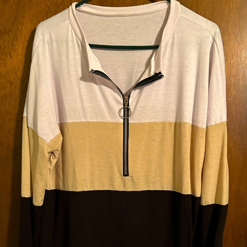 Light weight long sleeve multicolor shirt